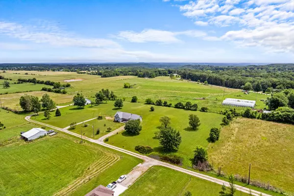 Seymour, MO 65746,124 Plainview DR