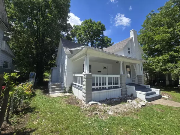 Aurora, MO 65605,134 W Pleasant ST