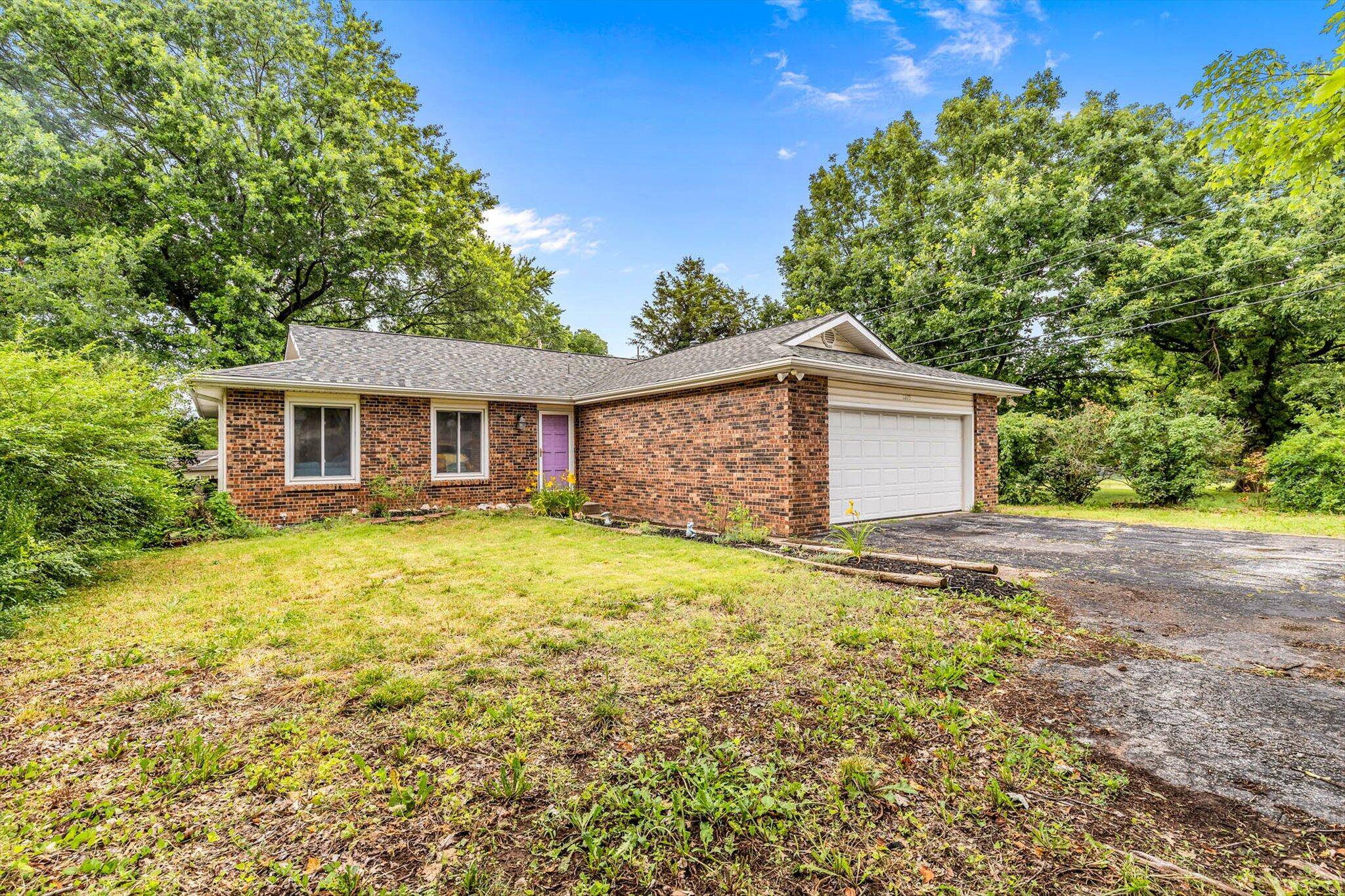 2275 E Battlefield RD, Springfield, MO 65804