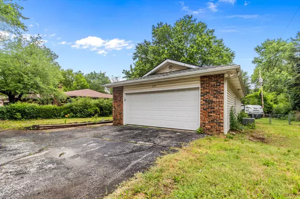 Springfield, MO 65804,2275 E Battlefield RD