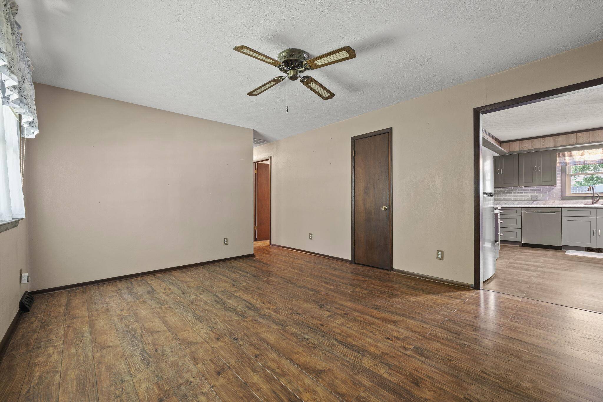 Springfield, MO 65807,830 W Morningside ST