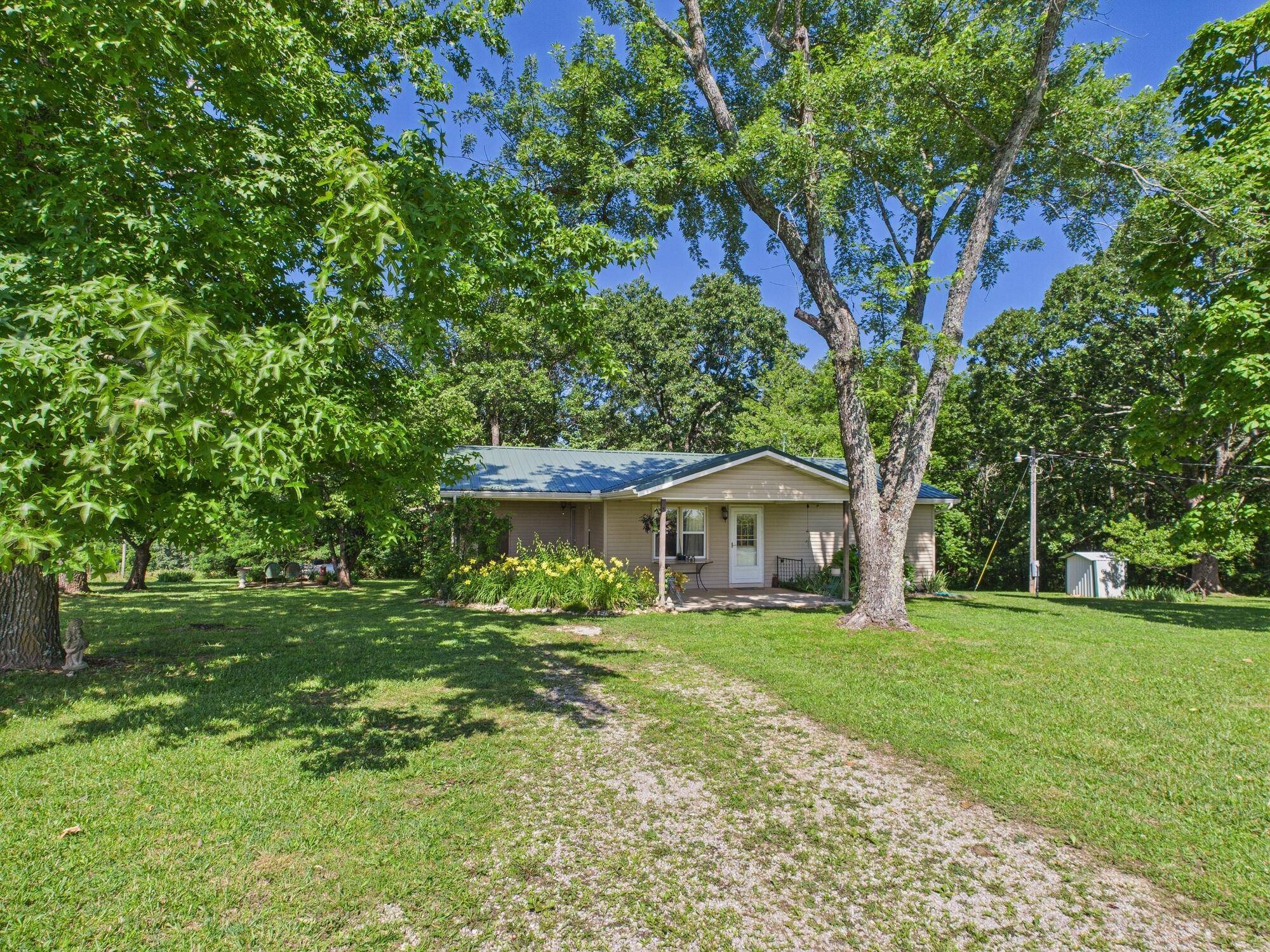 Bucyrus, MO 65444,7603 Blue Moon Rd