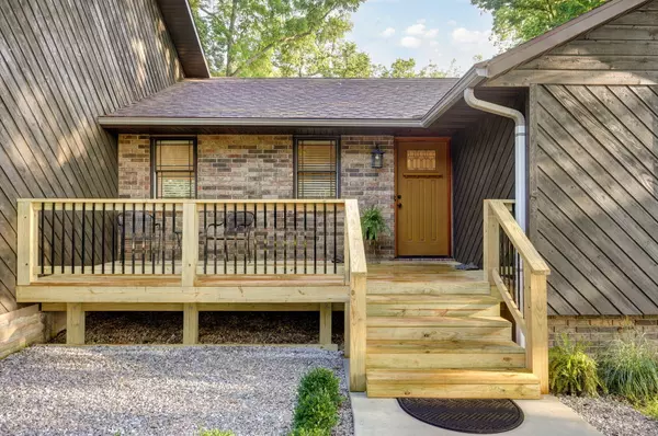 Ozark, MO 65721,2800 W Oak Run