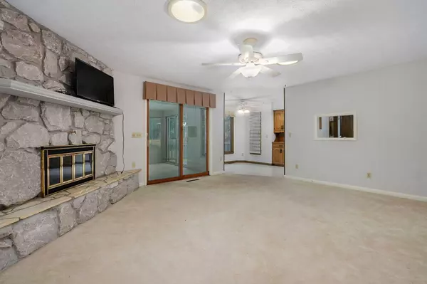 Springfield, MO 65809,3520 E Carol DR