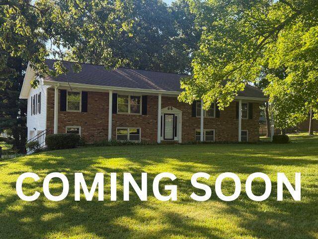 1158 Chateau DR, West Plains, MO 65775