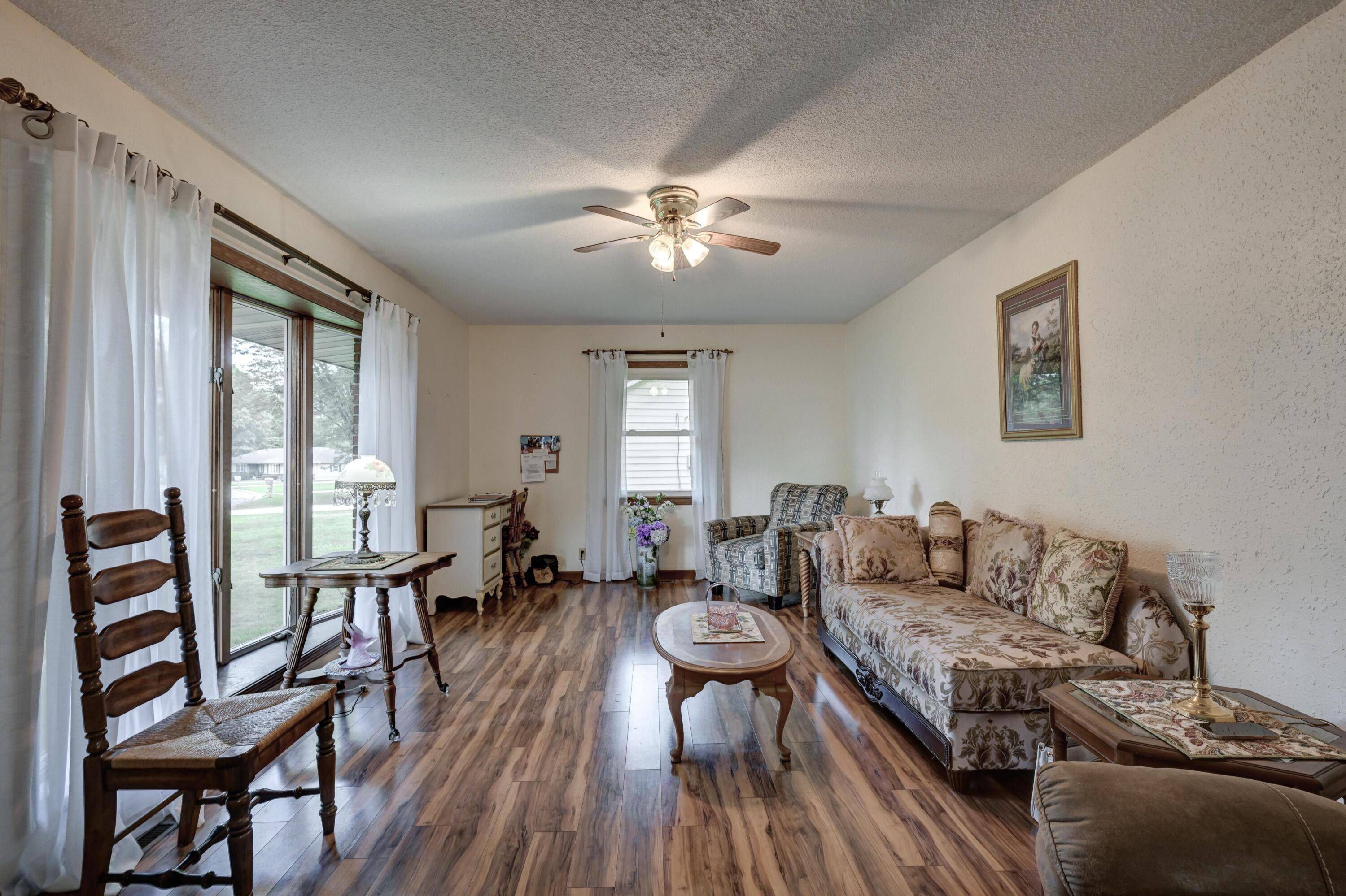 Carthage, MO 64836,2148 Carrie ST