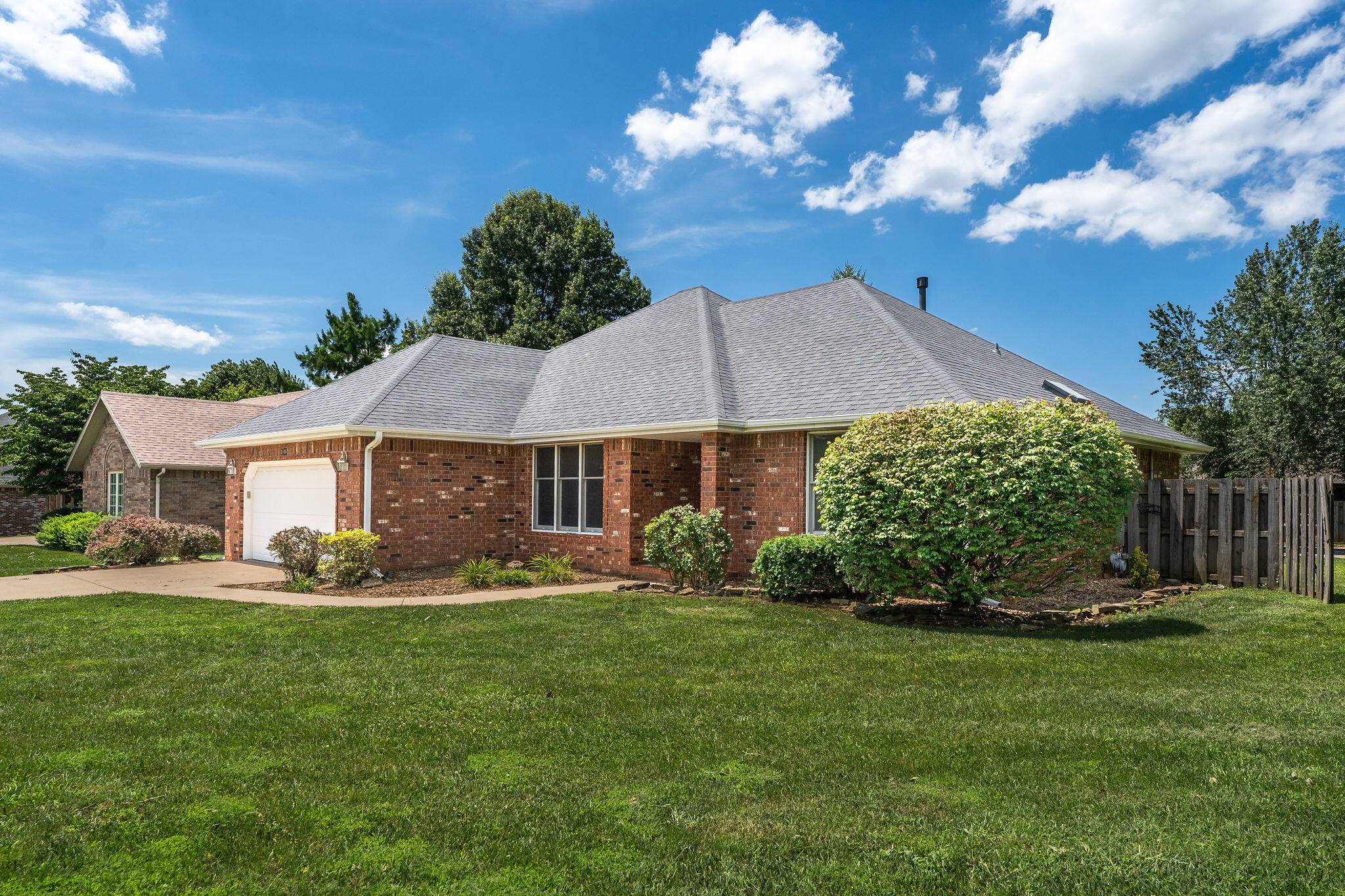 Springfield, MO 65810,2155 W Vincent ST