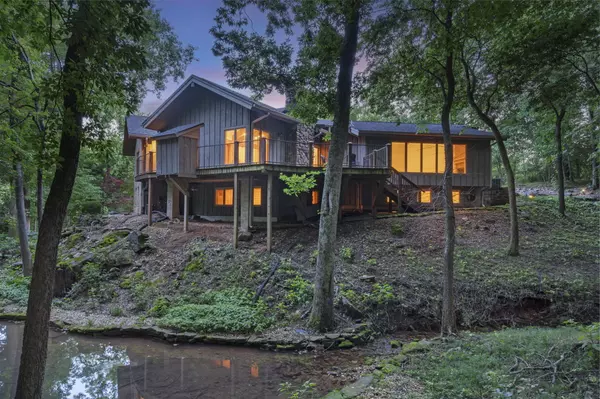 4109 E Farm Road 144, Springfield, MO 65809