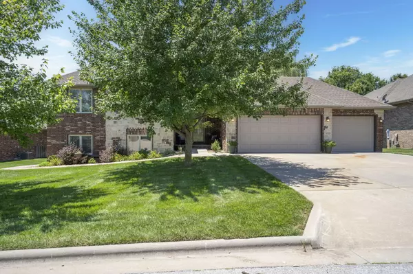 Springfield, MO 65802,1545 N Oakfair PL