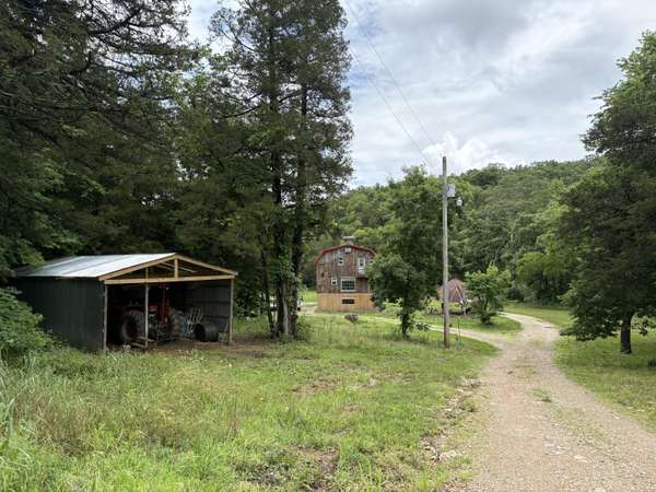 421 N Emory Creek RD, Walnut Shade, MO 65771