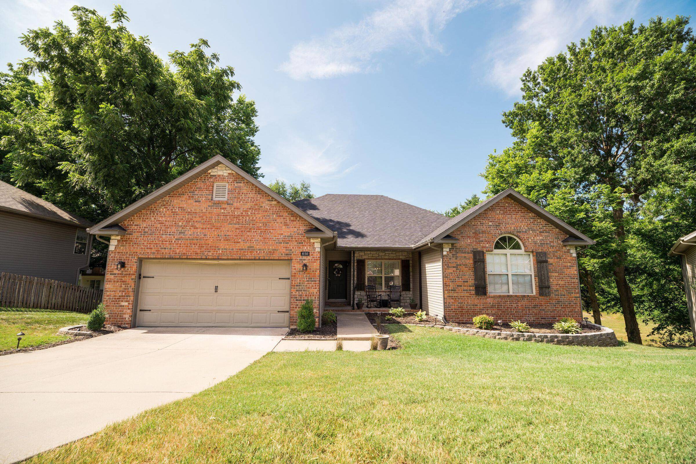4050 W Page PL, Springfield, MO 65802