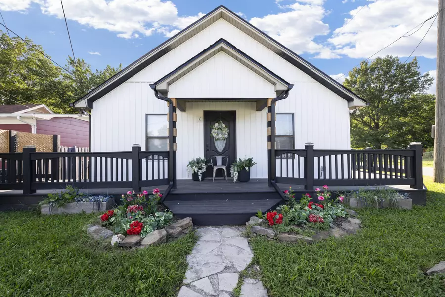 425 N Main ST, Nixa, MO 65714