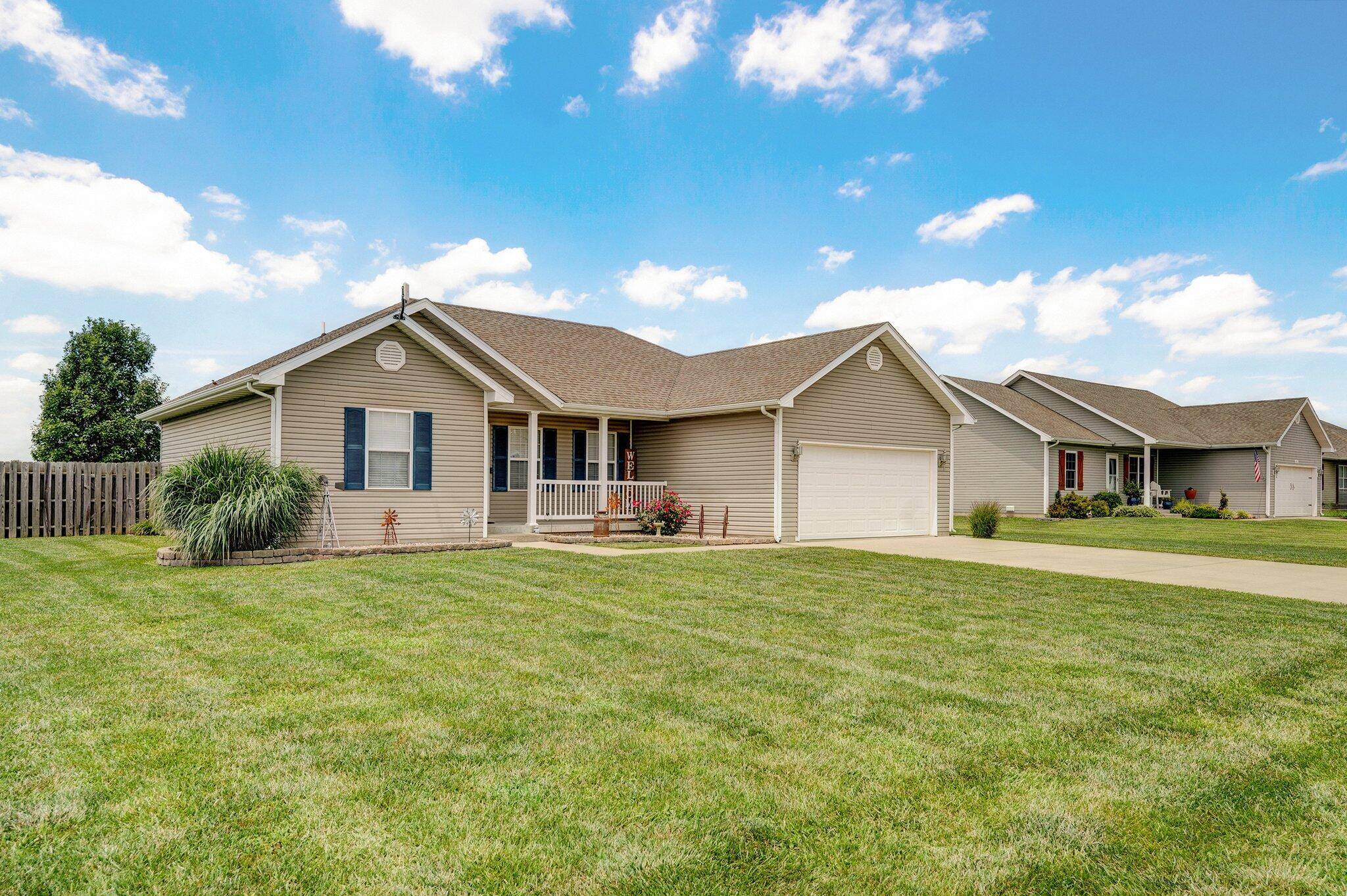 4823 S 129th RD, Bolivar, MO 65613
