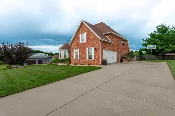 Ozark, MO 65721,1804 N Patriot DR