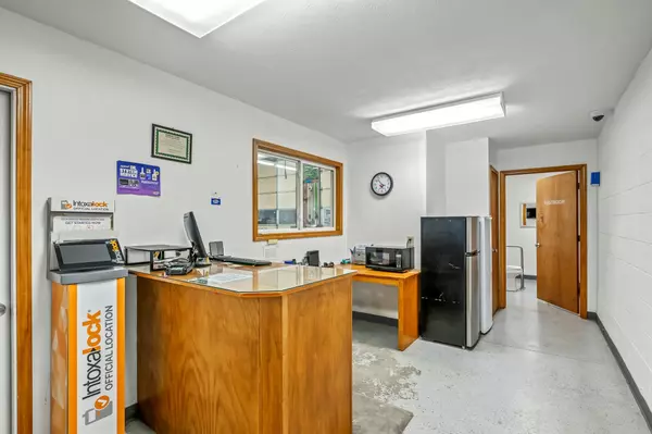 Pleasant Hope, MO 65725,412 S Main ST