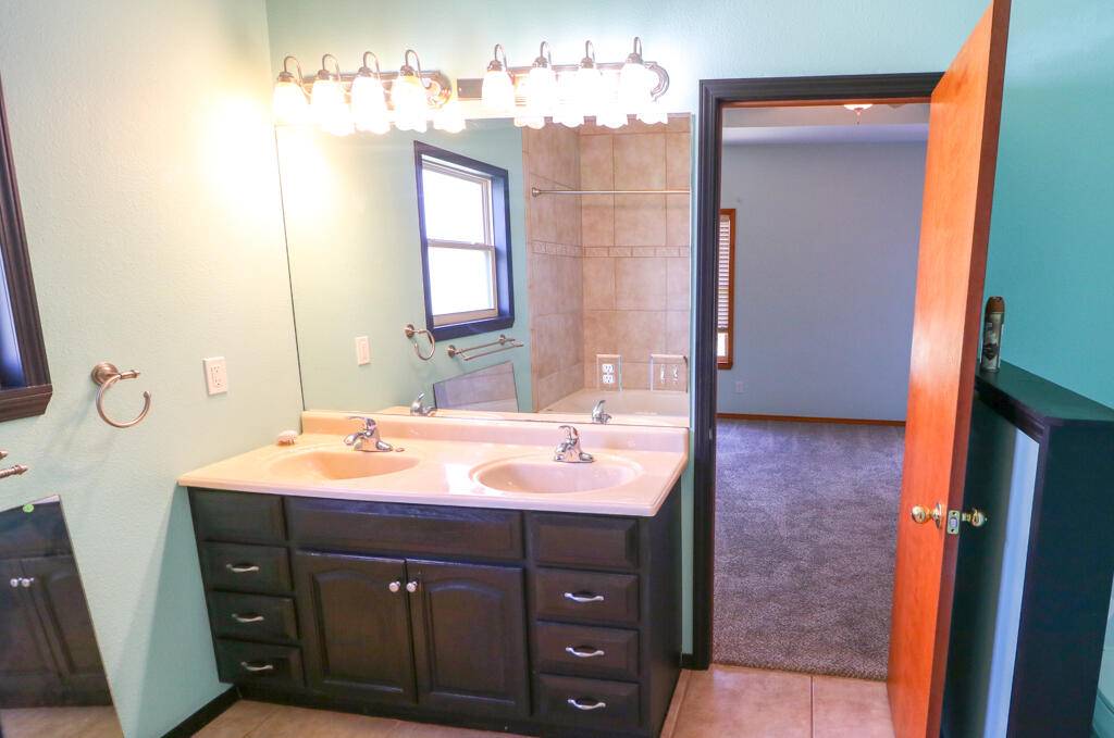 Battlefield, MO 65619,5546 S Aspen DR