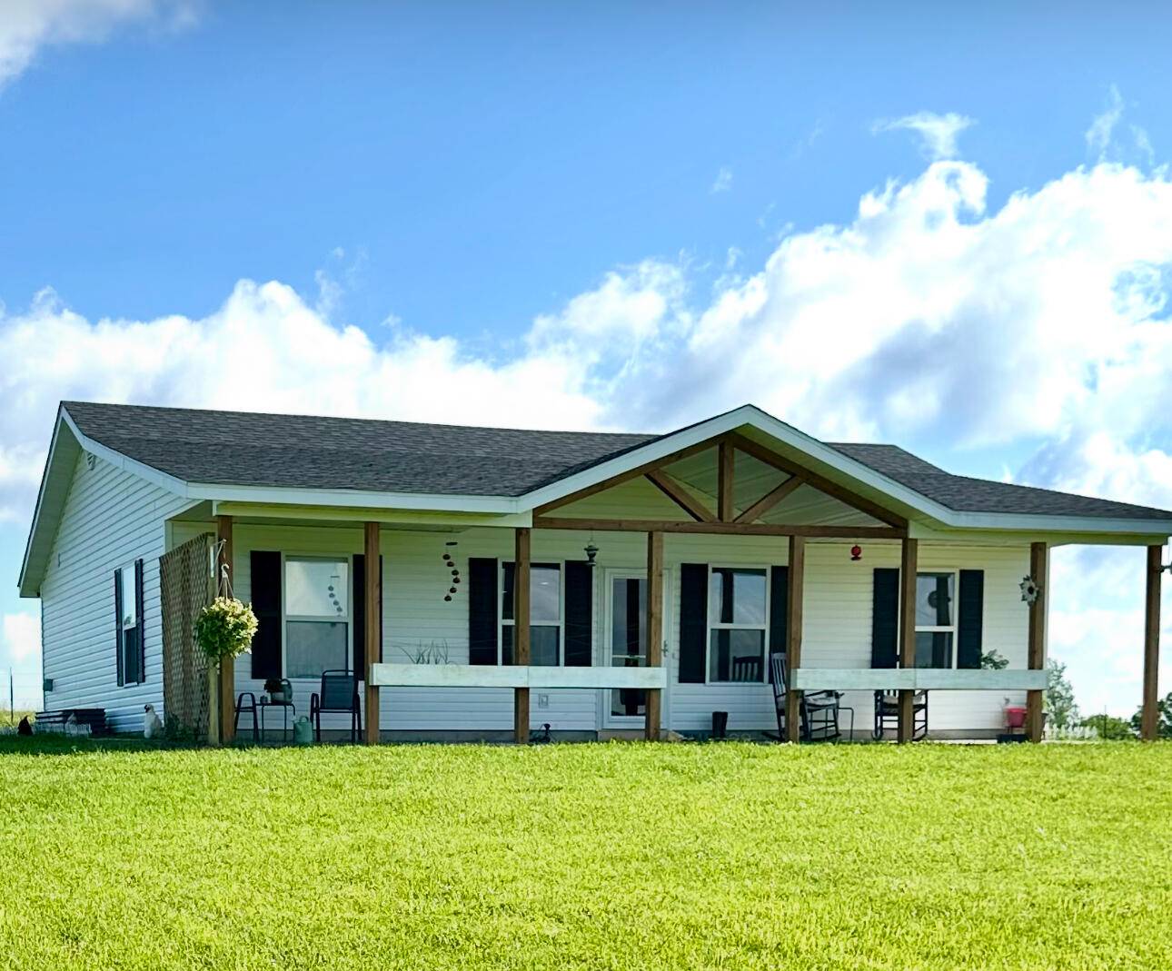 2906 Ryan LN, Mansfield, MO 65704