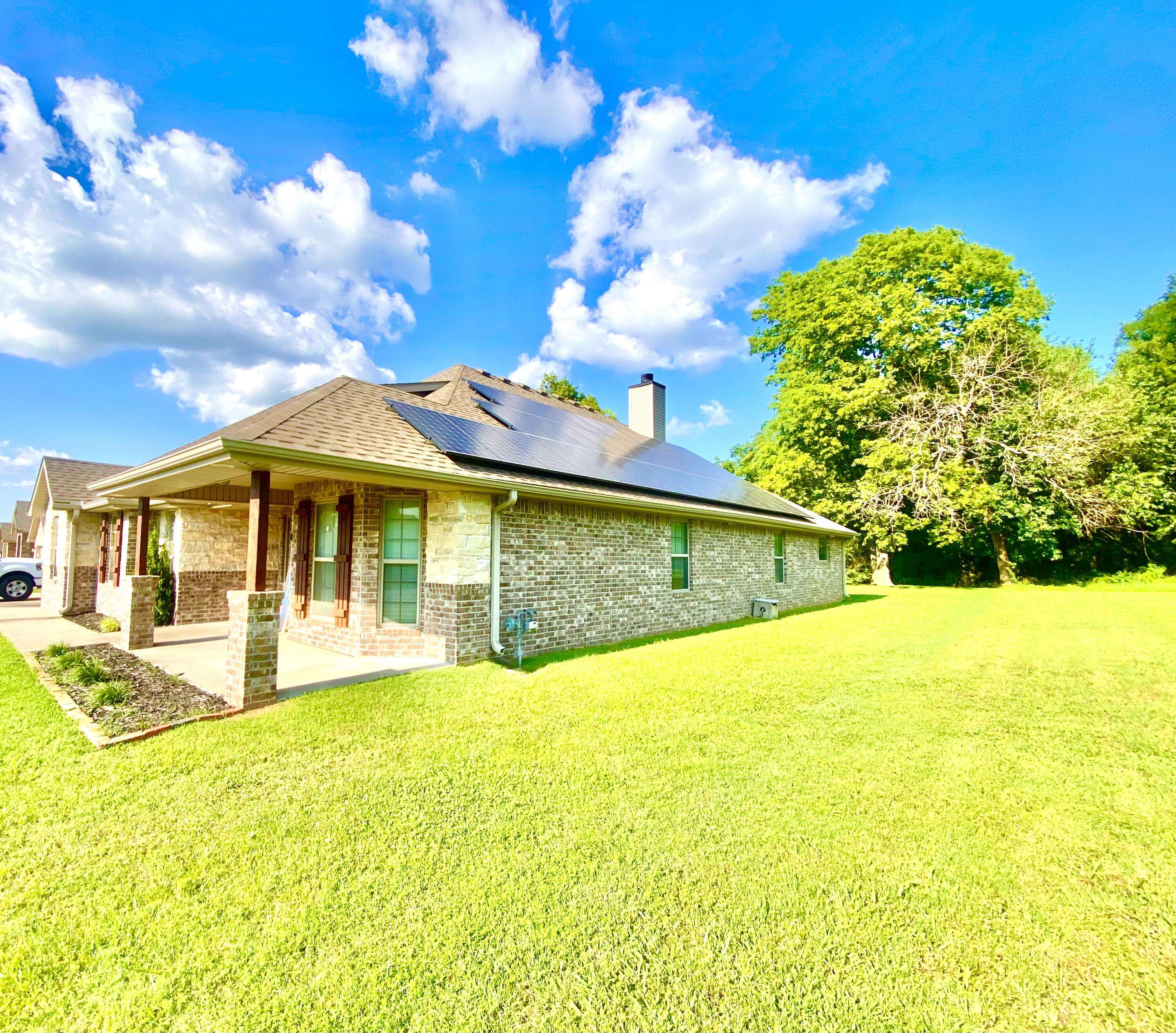 Webb City, MO 64870,1113 Chesterfield DR