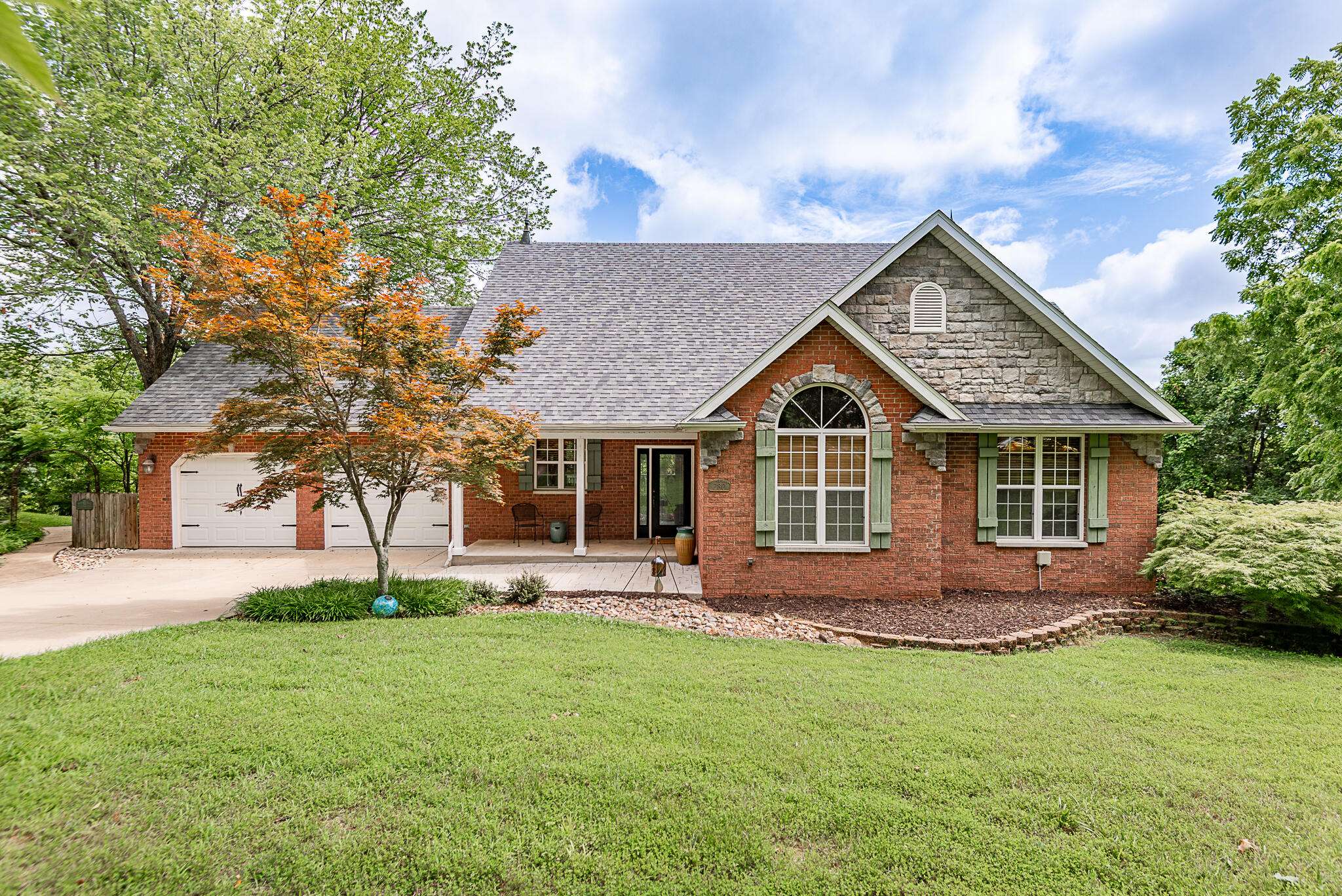 280 Center RD, Ozark, MO 65721