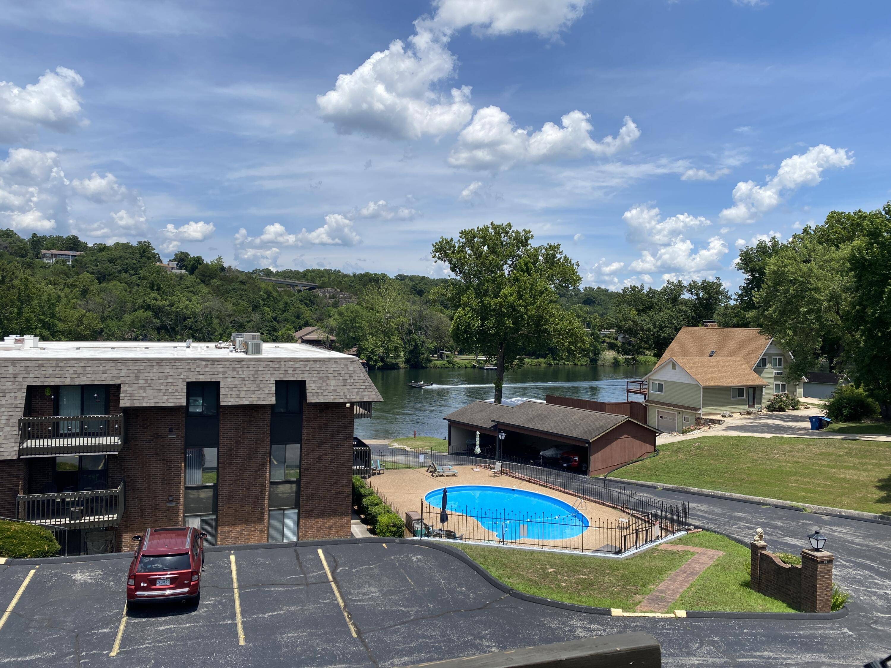 130 Wilshire DR #34, Hollister, MO 65672