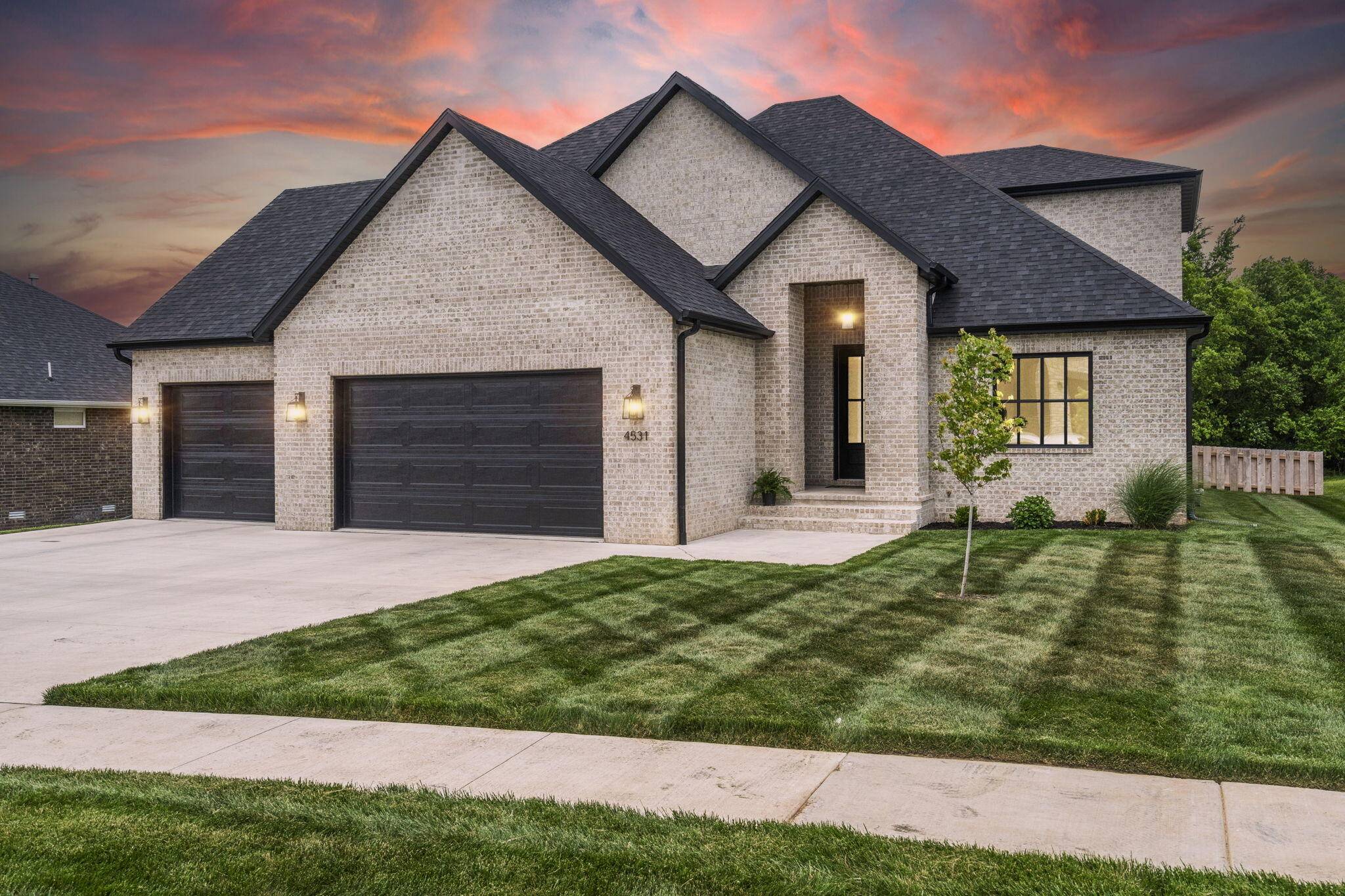 4531 E Hidden Oak ST, Springfield, MO 65802