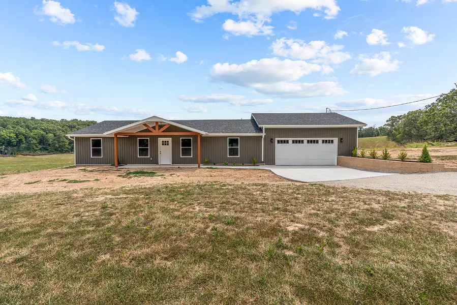 21113 Fr 2020, Crane, MO 65633