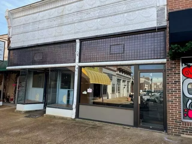 4 & 5 Court Square, West Plains, MO 65775