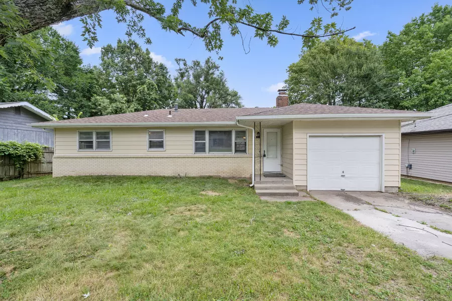 4543 W La Casa ST, Springfield, MO 65802