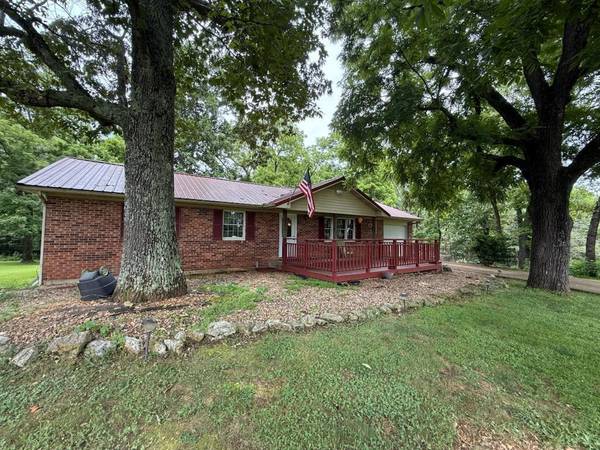 460 County Road 360, Thayer, MO 65791