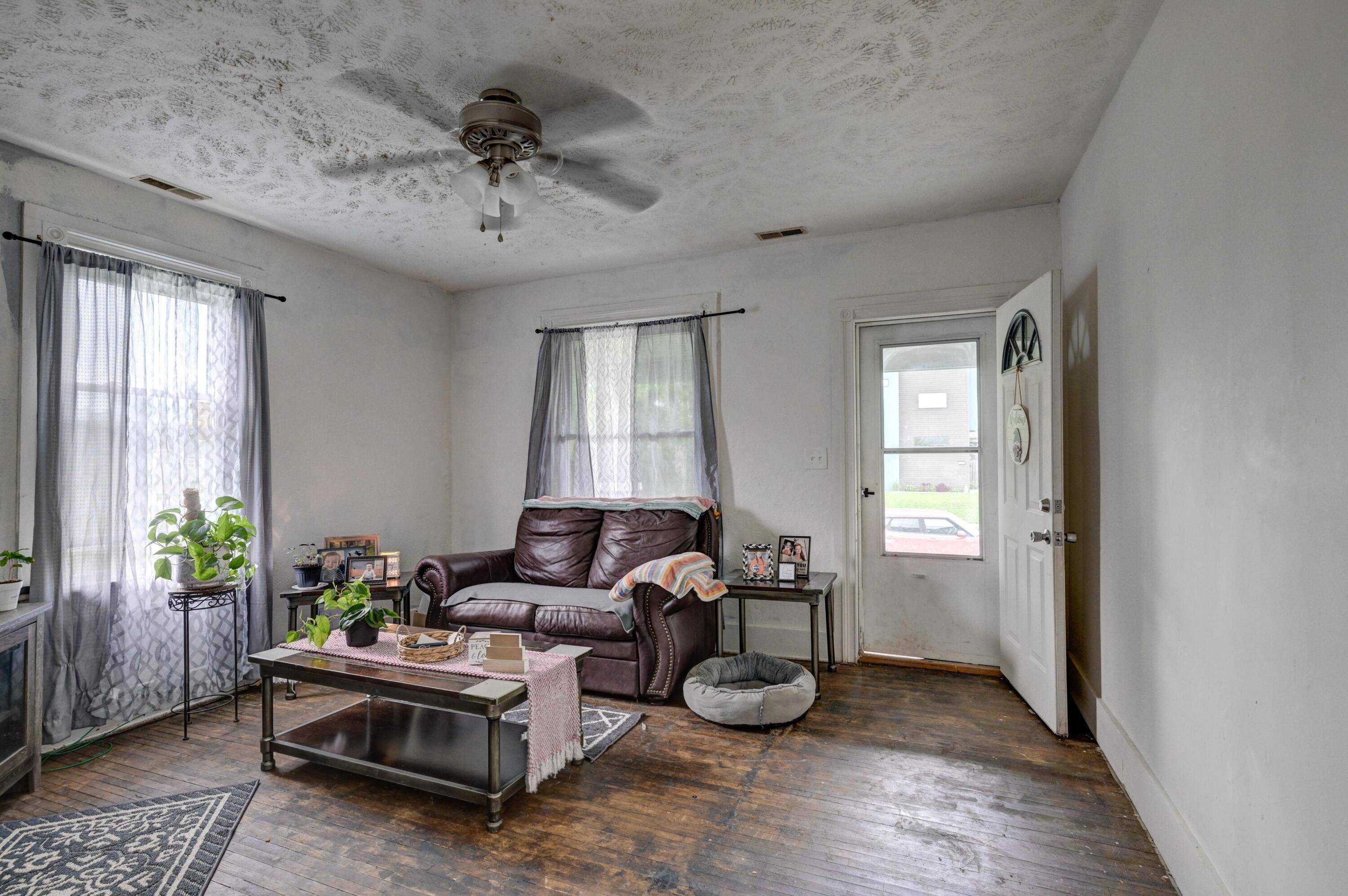 Joplin, MO 64804,2212 S Joplin AVE