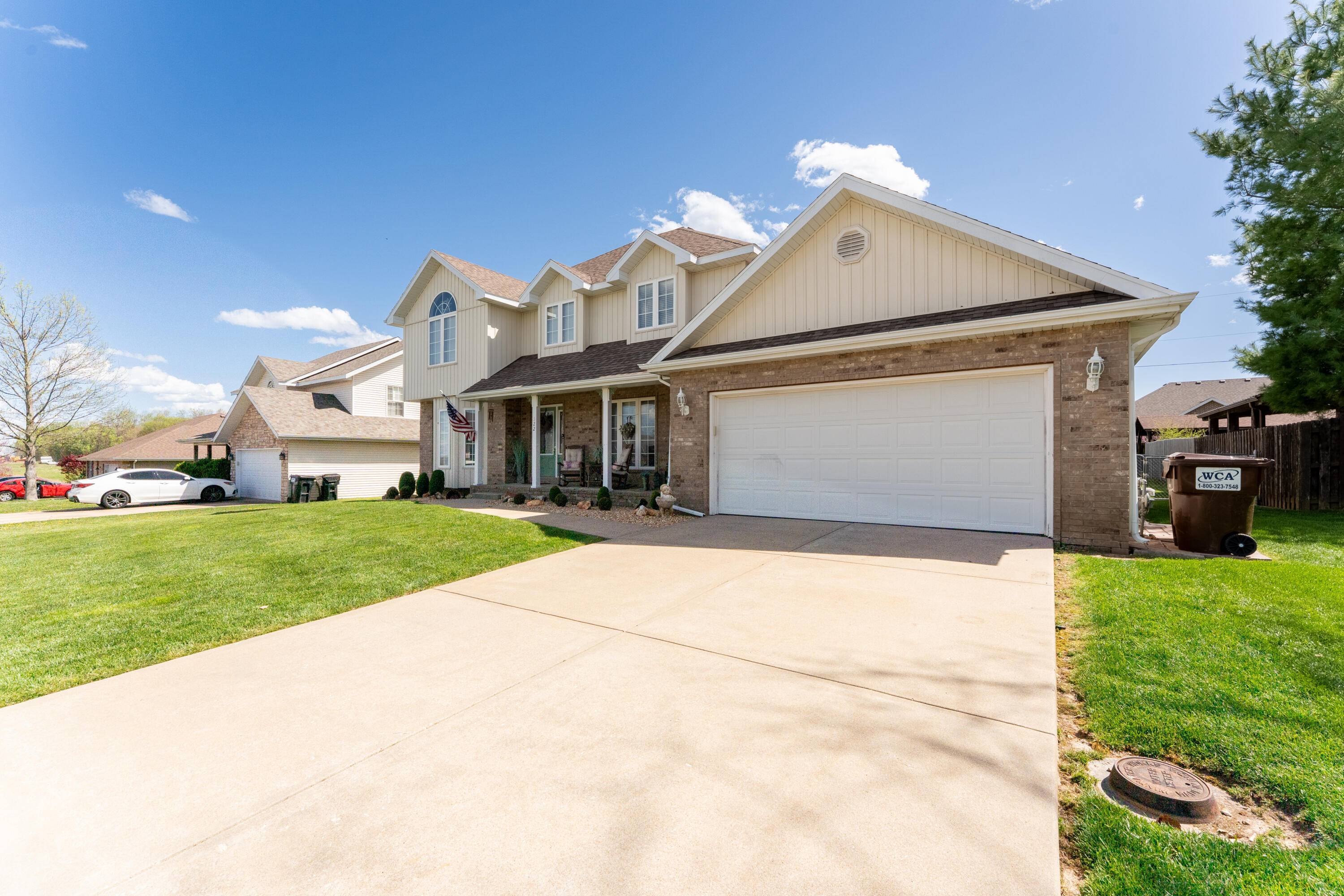 Republic, MO 65738,522 E Grace ST