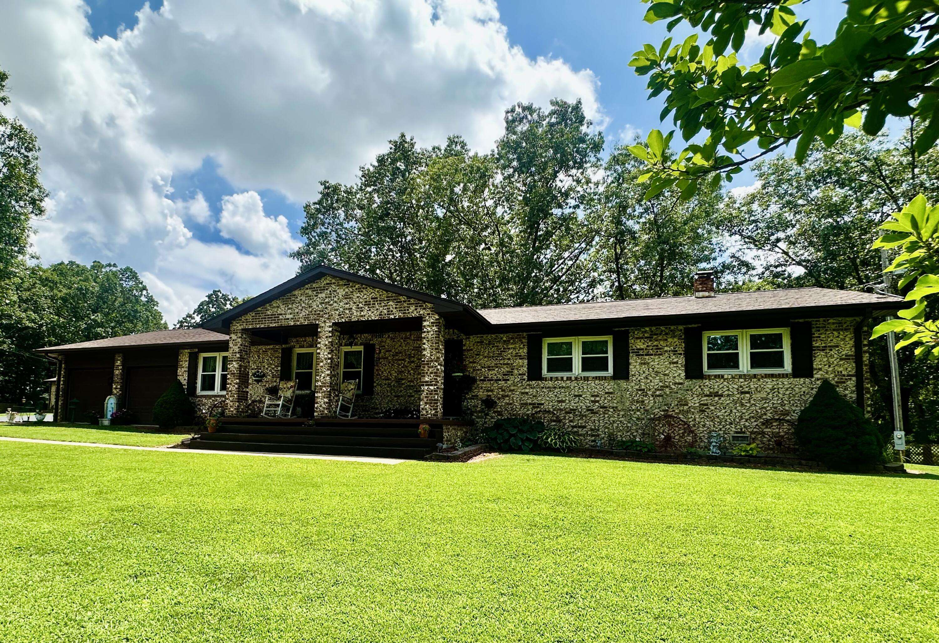 16924 Highway B, Houston, MO 65483