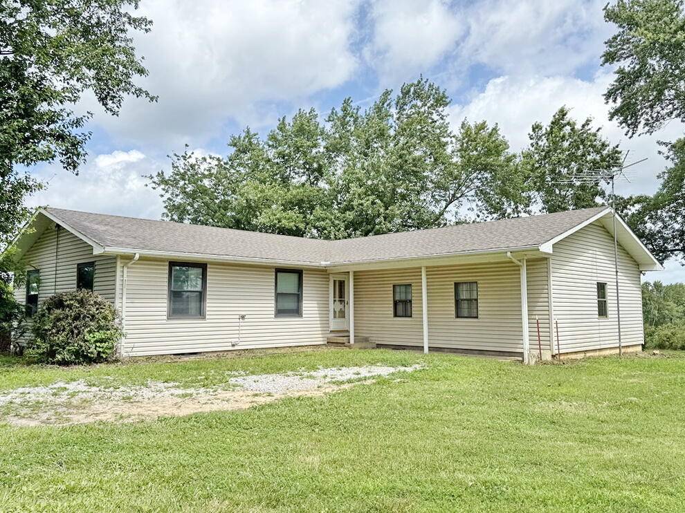 3225 E 1074 RD, El Dorado Springs, MO 64744
