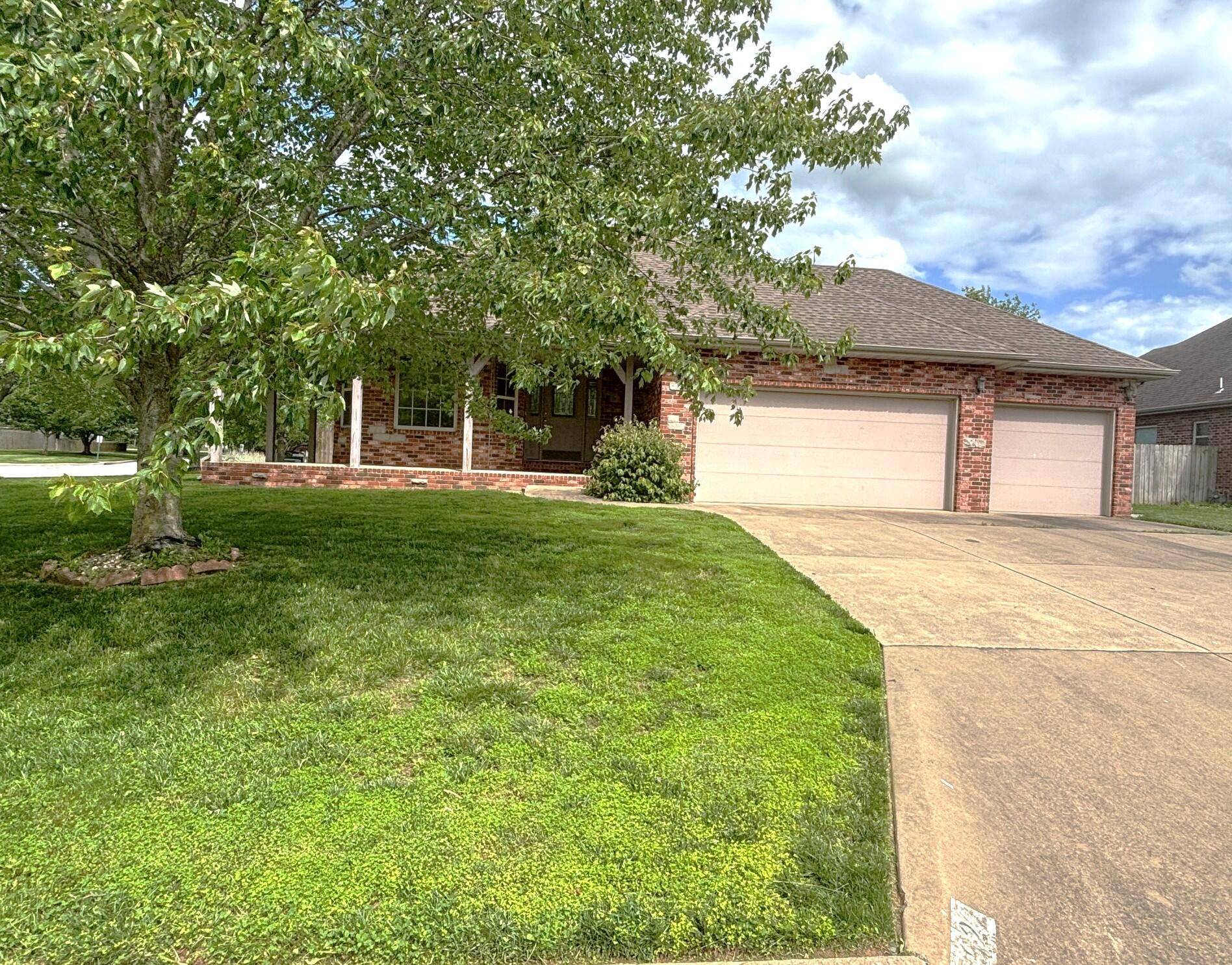 Ozark, MO 65721,5622 N 12th AVE