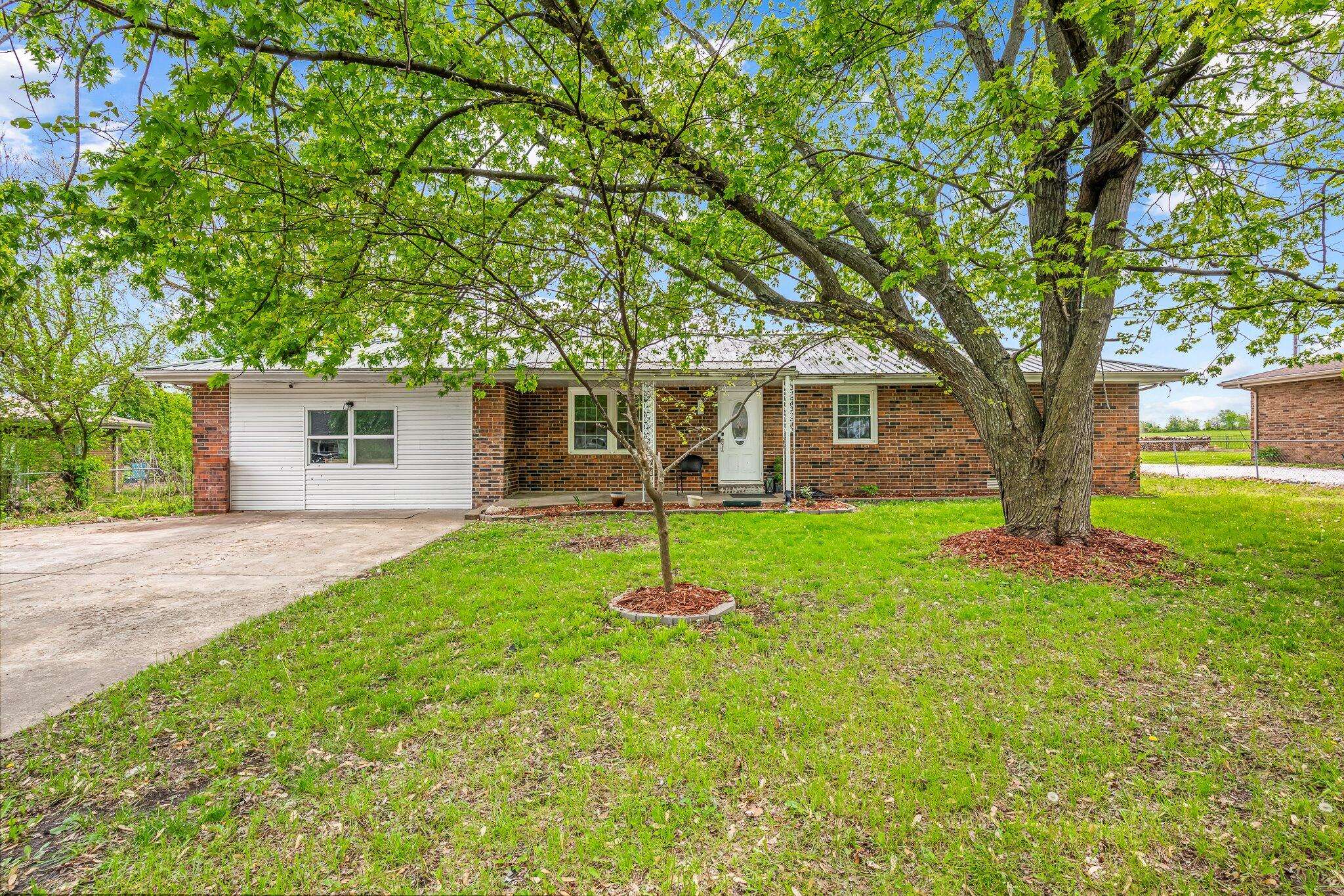 6276 N Alan AVE, Willard, MO 65781