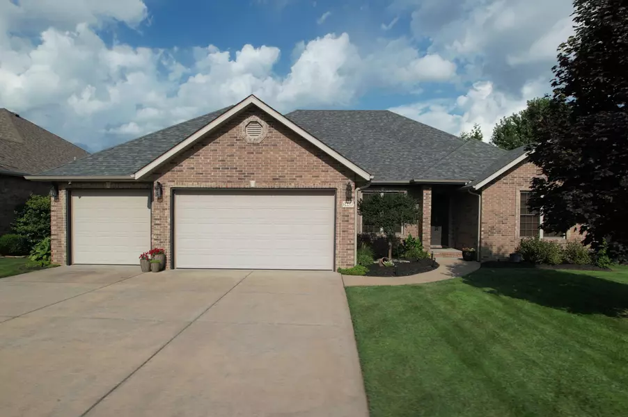 1448 Glade AVE, Springfield, MO 65802