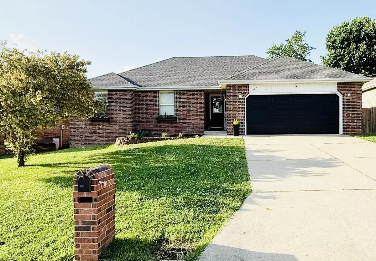 Nixa, MO 65714,203 Pine Hill CT