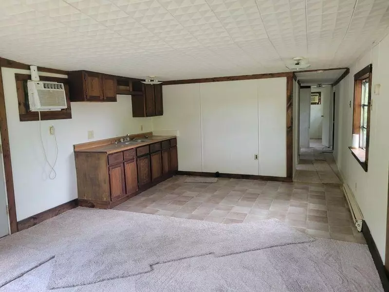 465 12th ST, Mammoth Spring, MO 72554