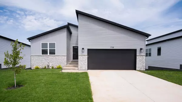 1708 N Hawthorne PL, Brookline, MO 65619