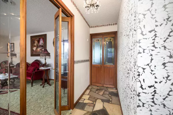 Bolivar, MO 65613,604 N Claud AVE