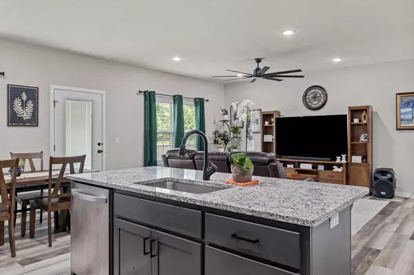 Willard, MO 65781,435 E Logan ST
