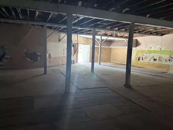Neosho, MO 64850,621 S Hamilton