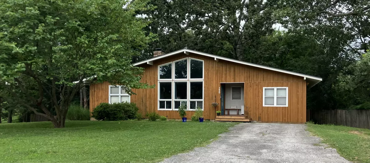 Neosho, MO 64850,1430 Oak Ridge DR