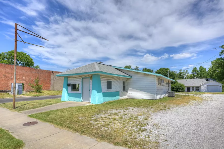 601 Broadway Street, Joplin, MO 64801