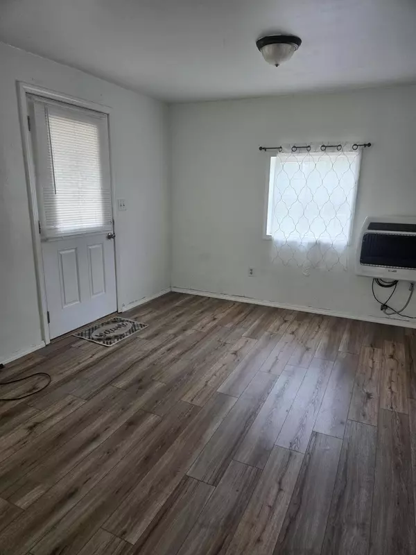 Aurora, MO 65605,225 Morgan AVE