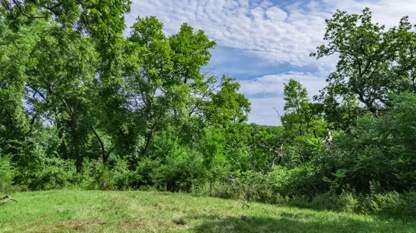 Dunnegan, MO 65640,002 E 405th RD