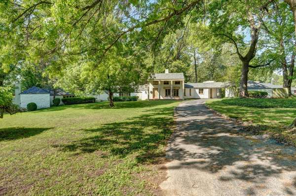 2240 E Fritts LN, Springfield, MO 65804