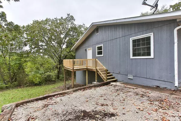 Reeds Spring, MO 65737,1363 Welch RD