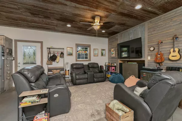 Galena, MO 65656,332 Rivermeade