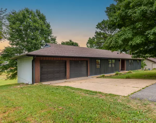 West Plains, MO 65775,1807 Lexington AVE